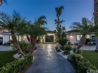 23104 Dolorosa St, Woodland Hills, CA 91367