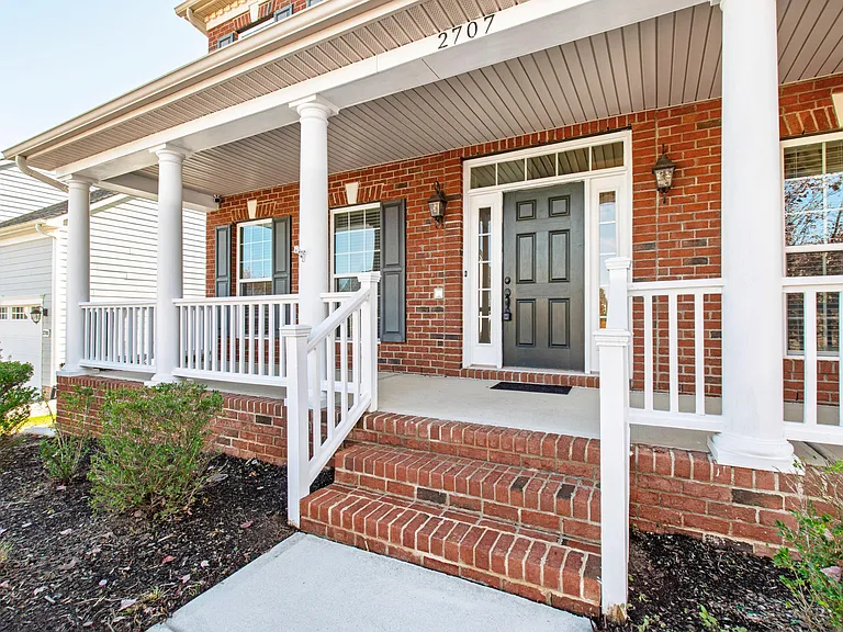 2707 Abruzzo Dr — Photo 2