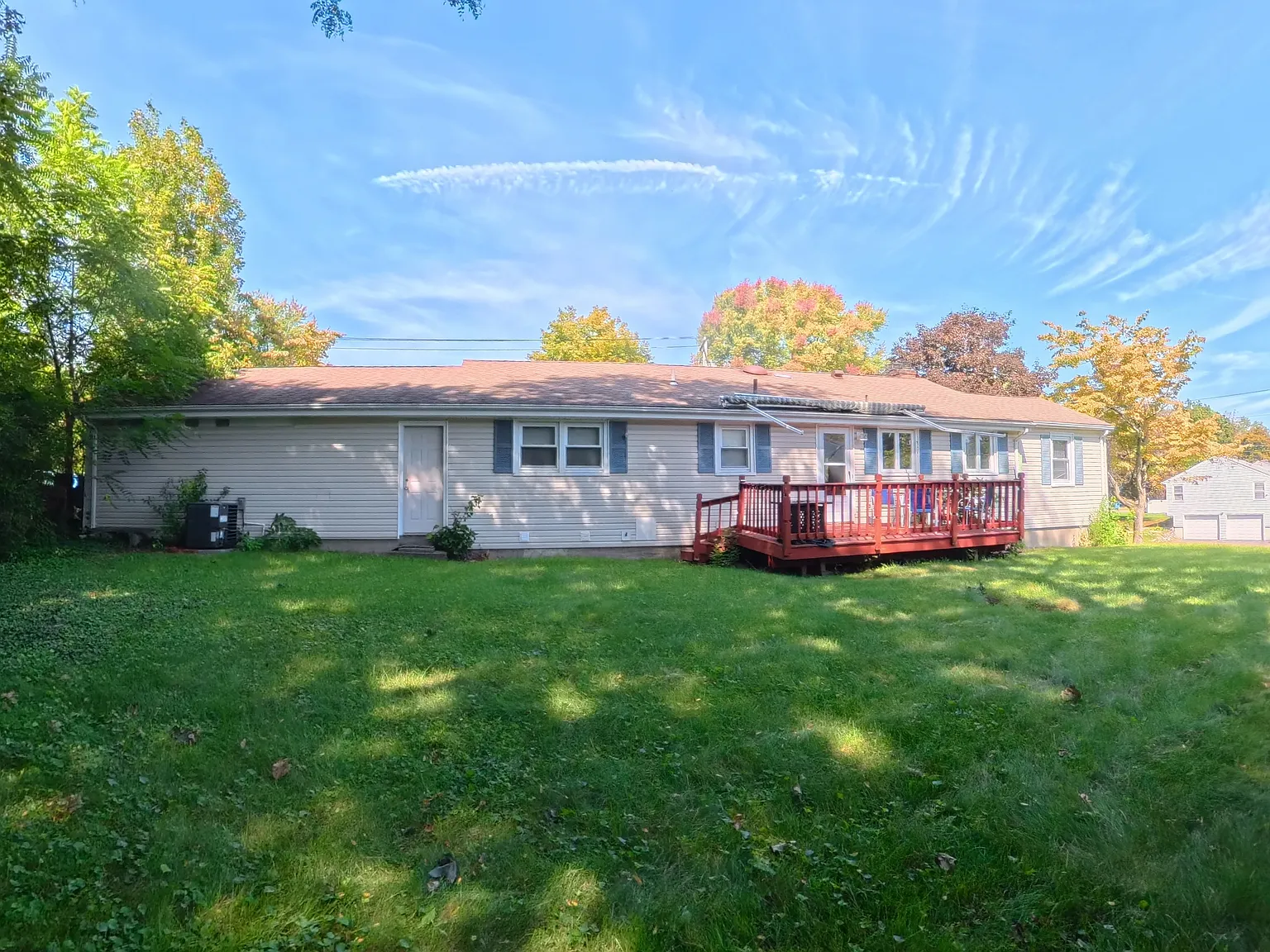 4 bed, 2468 sqft, $3,600 — Photo 2
