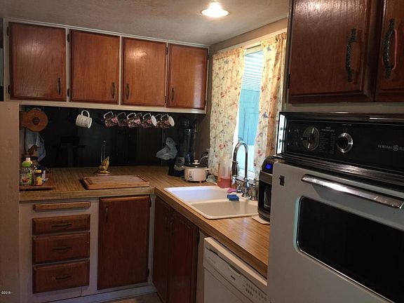 5th image of 174 N Pony Trail Ln