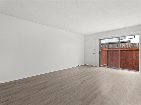 5th image of 1236 McClellan Dr APT 5
