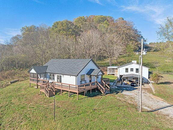 3rd image of 1277 Campbellsville Pike