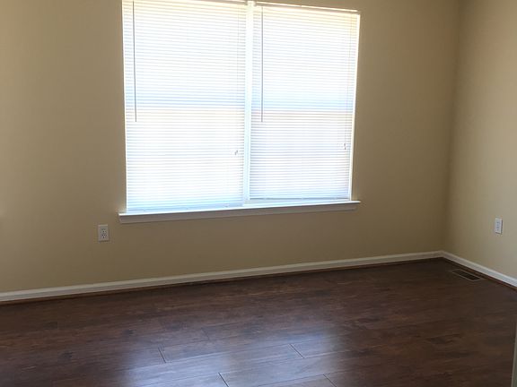 5th image of 147 Mahogany Dr