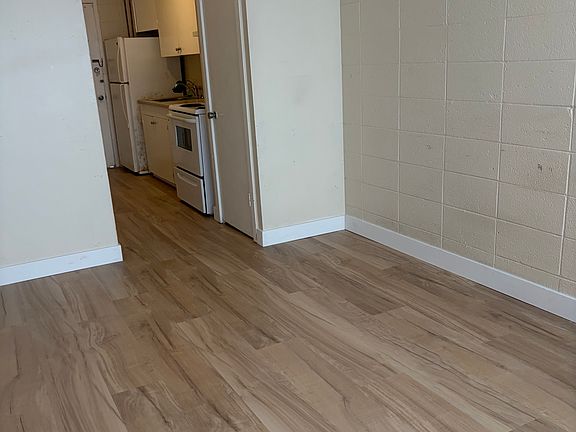 3rd image of 1566 Kewalo St APT 1C