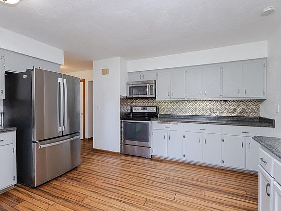 3rd image of W119 Park DRIVE