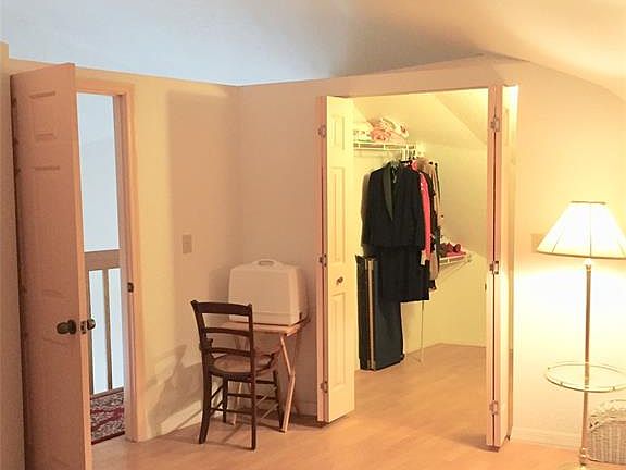 2nd image of 633 Palm Dr