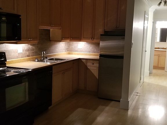 2nd image of 11916 104th St NW