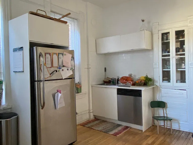 2132 W 21st St #3F — Photo 5