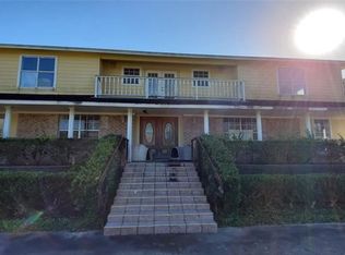 325 County Road 201, Angleton, TX 77515