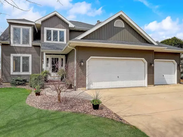 712 South 2nd STREET, Mount Horeb, WI 53572