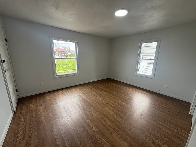 720 Baldwin Ave — Photo 8