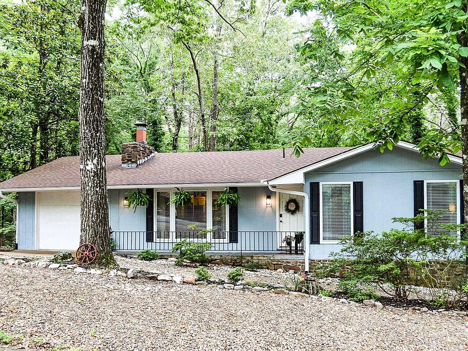 1st image of 46 Herencia Cir