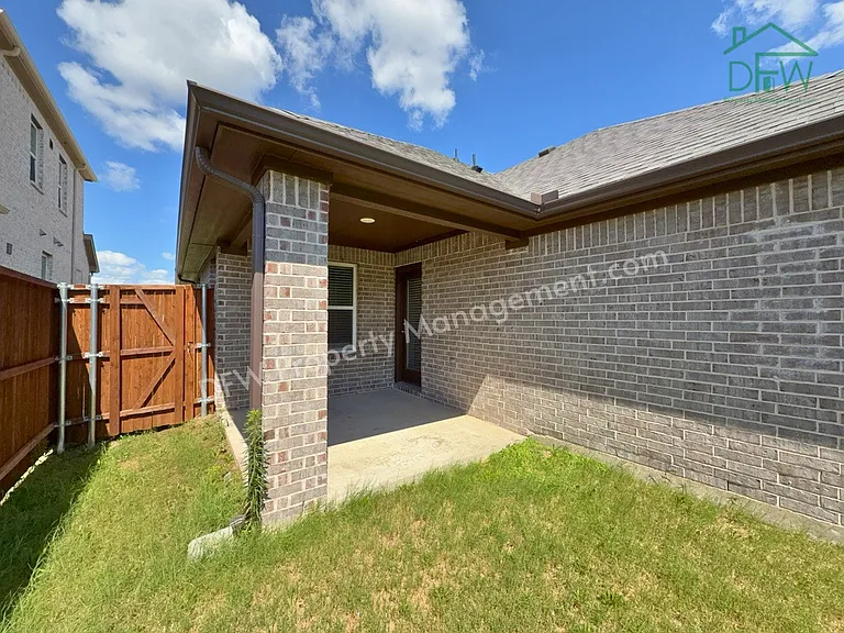 609 Tartane Dr — Photo 26