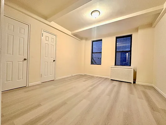 Rented by David Francis New York LLC | media 13