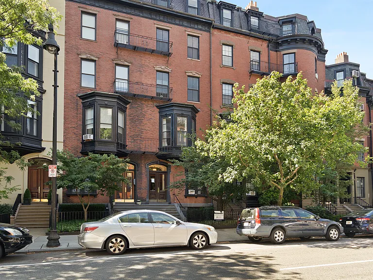 233 Beacon St #11 — Photo 12