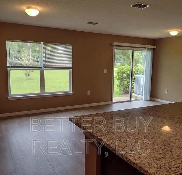 49 Brunswick Ln #B — Photo 8