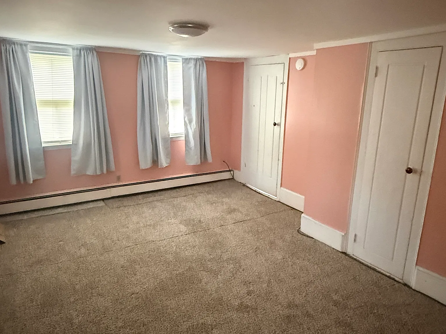 1 bed, 850 sqft, $1,900 — Photo 1