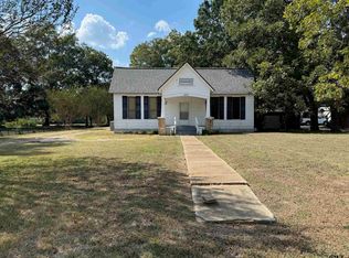 405 S 10th St, Crockett, TX