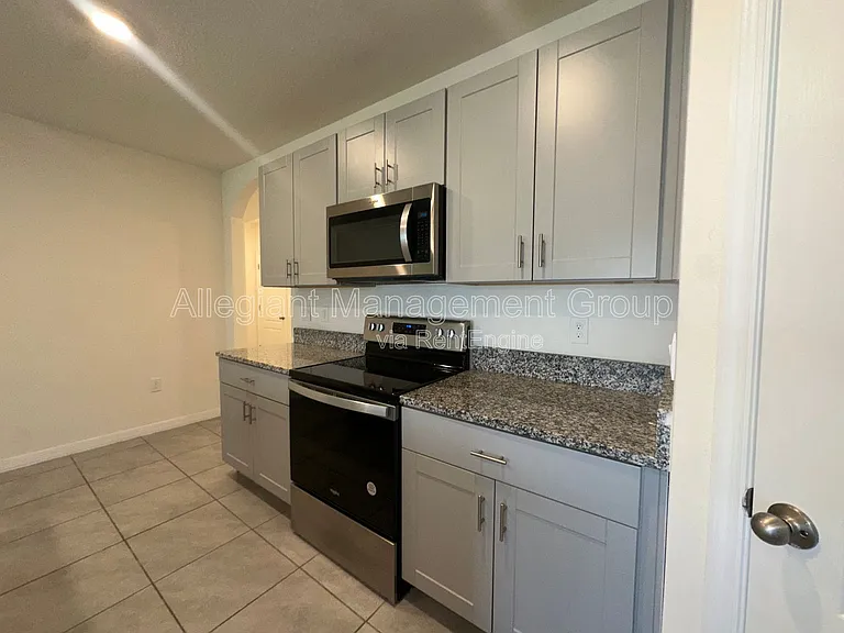 1554 Oak Reserve Dr — Photo 8
