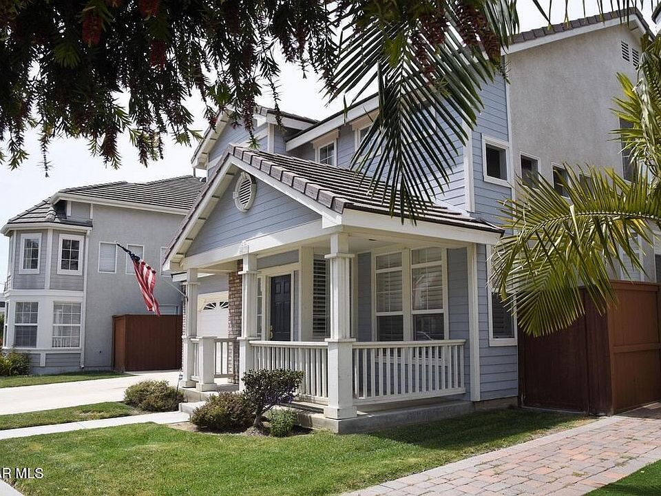 2nd image of 4833 Mascagni St