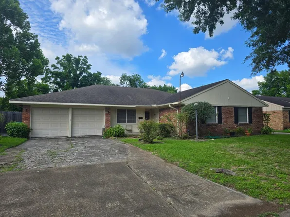 5714 Bankside Dr, Houston, TX 77096