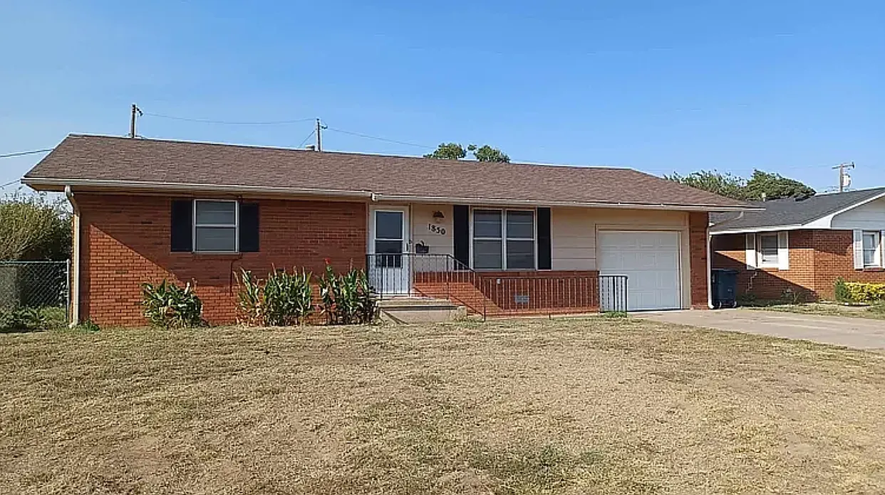 1850 West Rupe Avenue — Photo 1