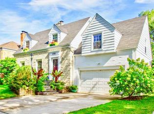 6055 N Forest Glen Ave, Chicago, IL