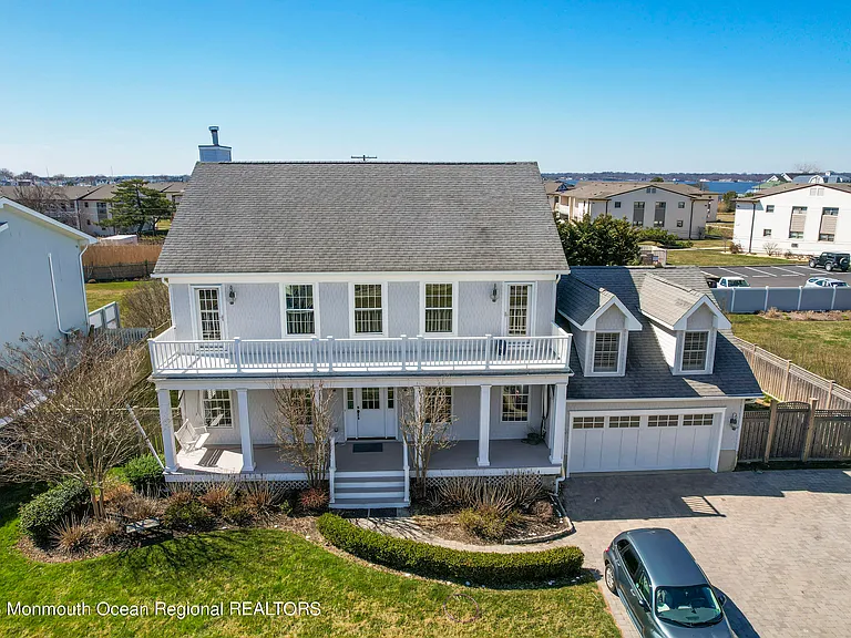 74 Seaview Ave — Photo 49