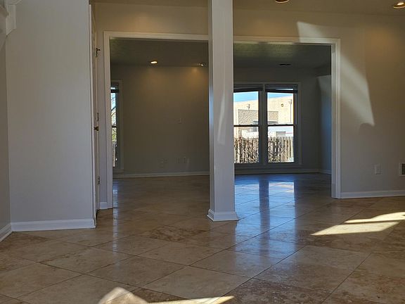 3rd image of 645 Twin Pines Way