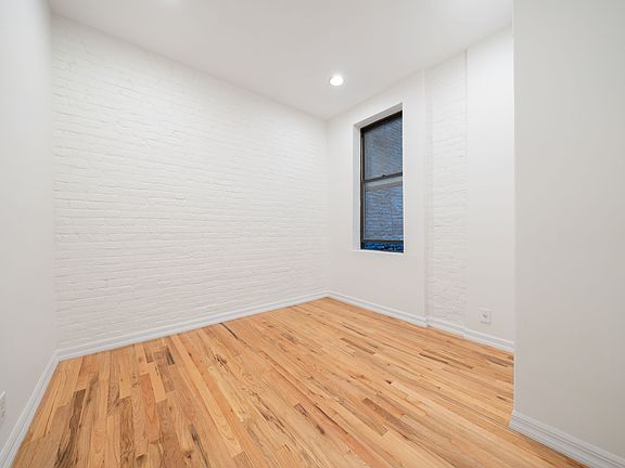 5th image of 340 W 17th St Lowr 2-C