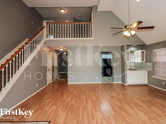 3rd image of 3225 Continental Dr