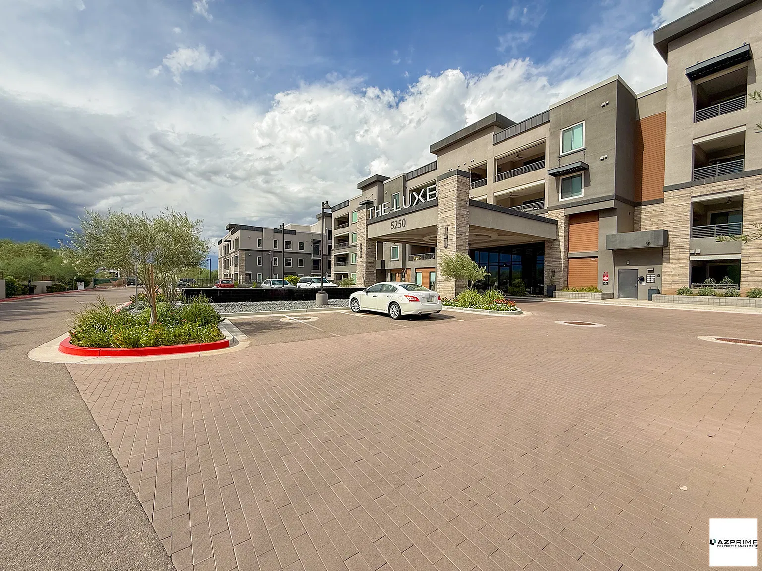 Luxury living awaits at this Exquisite Partially Furnished 3/2.5 Phoenix Condo! — Photo 1
