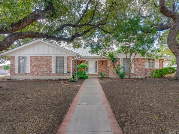 722 BALFOUR DR, Windcrest, TX 78239