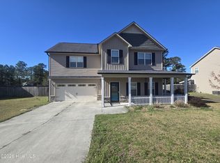 333 Inverness Dr, Hubert, NC 28539