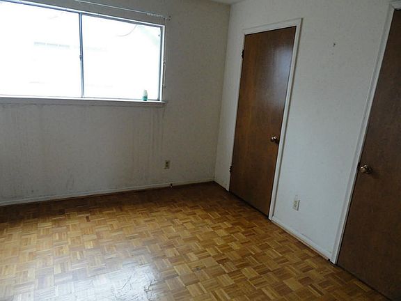 5th image of 6107 S Braeswood Blvd