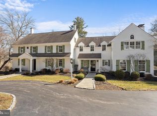 2542 White Horse Rd, Berwyn, PA 19312