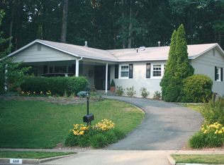 6816 Grey Fox Dr, Springfield, VA 22152