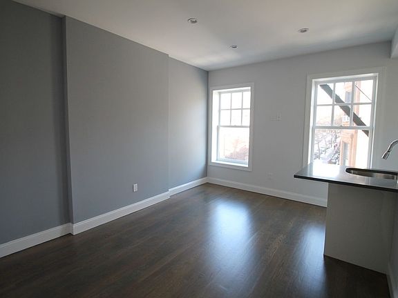5th image of 59 7th Ave #5