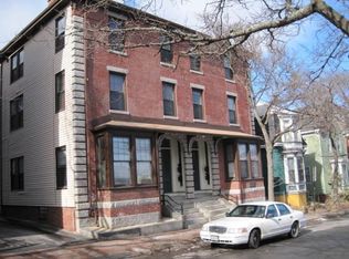 176 Neal St, Portland, ME 04102