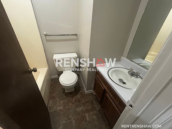 5th image of 268 Greenfield Dr Unit A
