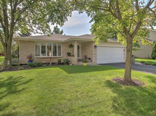 16417 S Winding Creek Rd, Plainfield, IL 60586