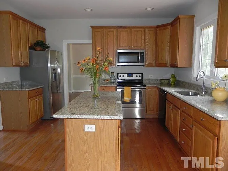 103 Hickorywood Blvd — Photo 9