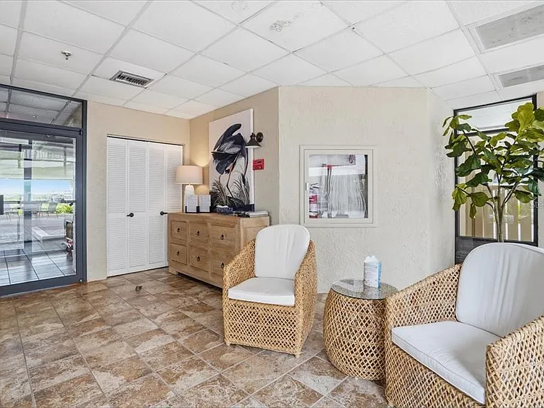 5611 Gulf Of Mexico Dr #3 — Photo 10