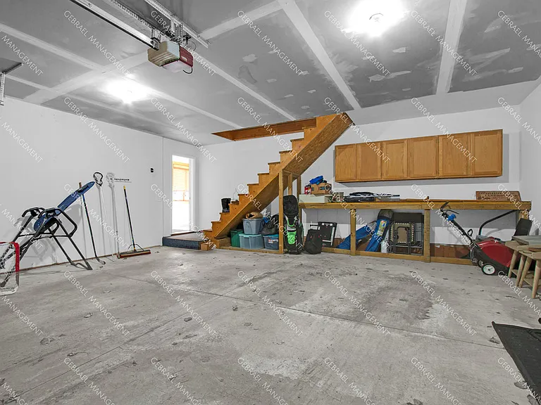 14292 Westman Dr — Photo 37