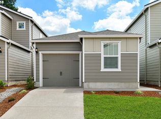 909 S View Dr, Molalla, OR 97038