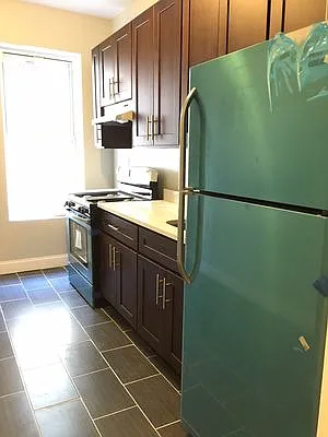 Rented by Lang Realty LLC | media 9