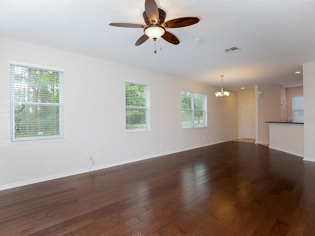 3 bed, 2.5 bath, 1545 sqft, $2,550 — Photo 3