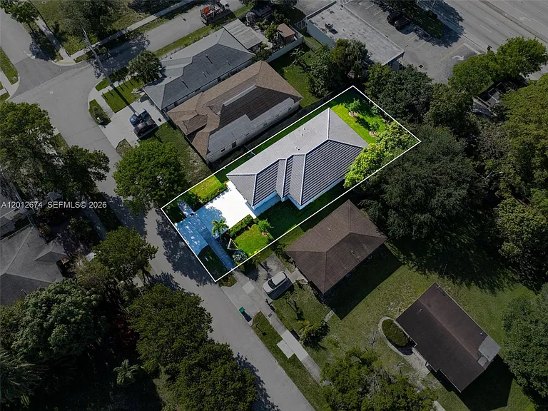 2962 NW 10th Ct — Photo 43