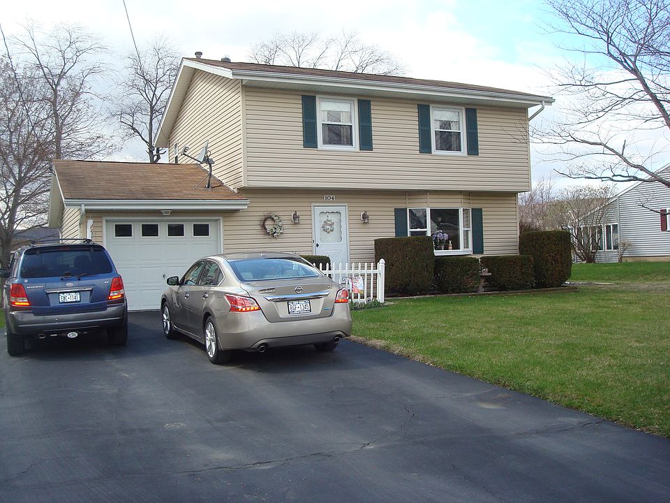 1st image of 104 Belaire Dr