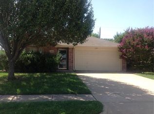 1009 Mediterranean Ave, Midlothian, TX 76065